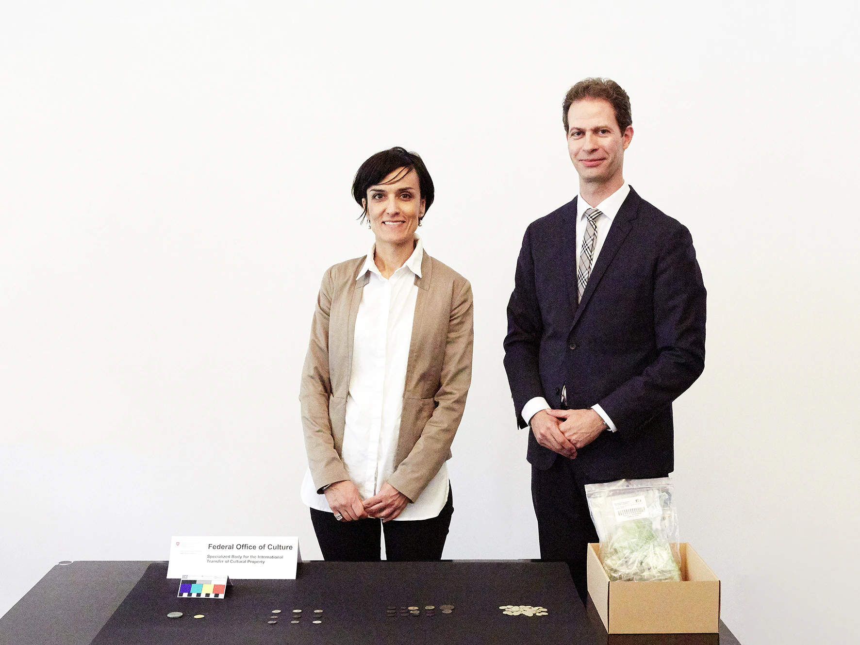 Danijela Vanusic, stellvertretende Ministerin des serbischen Kulturministeriums und Yves Fischer, stellvertretender Direktor des BAK